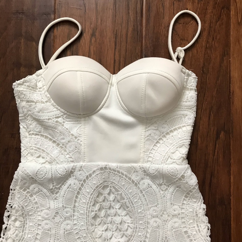COPY - White bustier midi dress